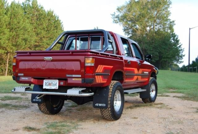 トヨタ ハイラックス 5代目 1989-1996 4ドア 6 - Door Weather Strip のレビューと価格